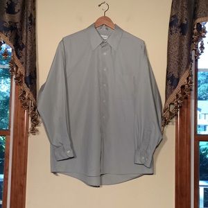 Van Heusen XL 17 34/35 Light Green Dress Shirt